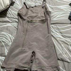 Used post op Colombian faja